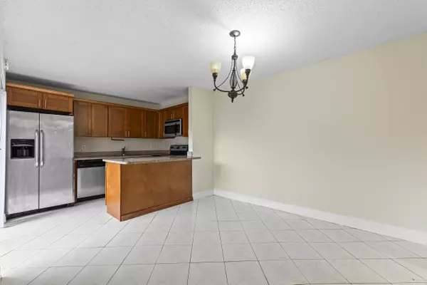 1700 Forest Lakes CIR #D, West Palm Beach, FL 33406