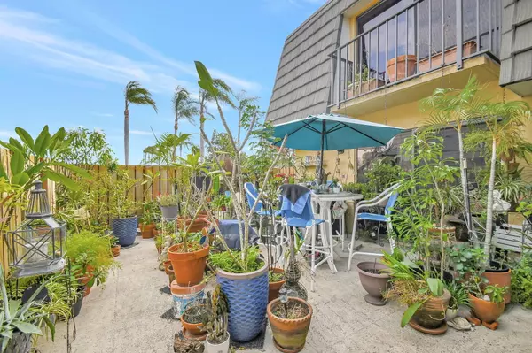 West Palm Beach, FL 33407,319 3rd WAY