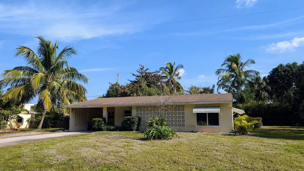 1137 NE Kubin AVE, Jensen Beach, FL 34957