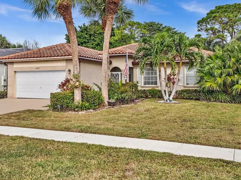 8471 Lake Cypress RD, Lake Worth, FL 33467