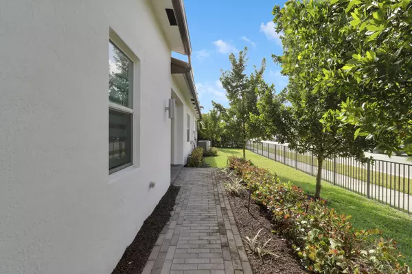 Lake Worth, FL 33467,8926 Kingsmoor WAY