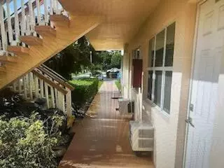 175 Canterbury H, West Palm Beach, FL 33417