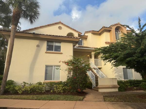 13101 Glenmoor DR, West Palm Beach, FL 33409