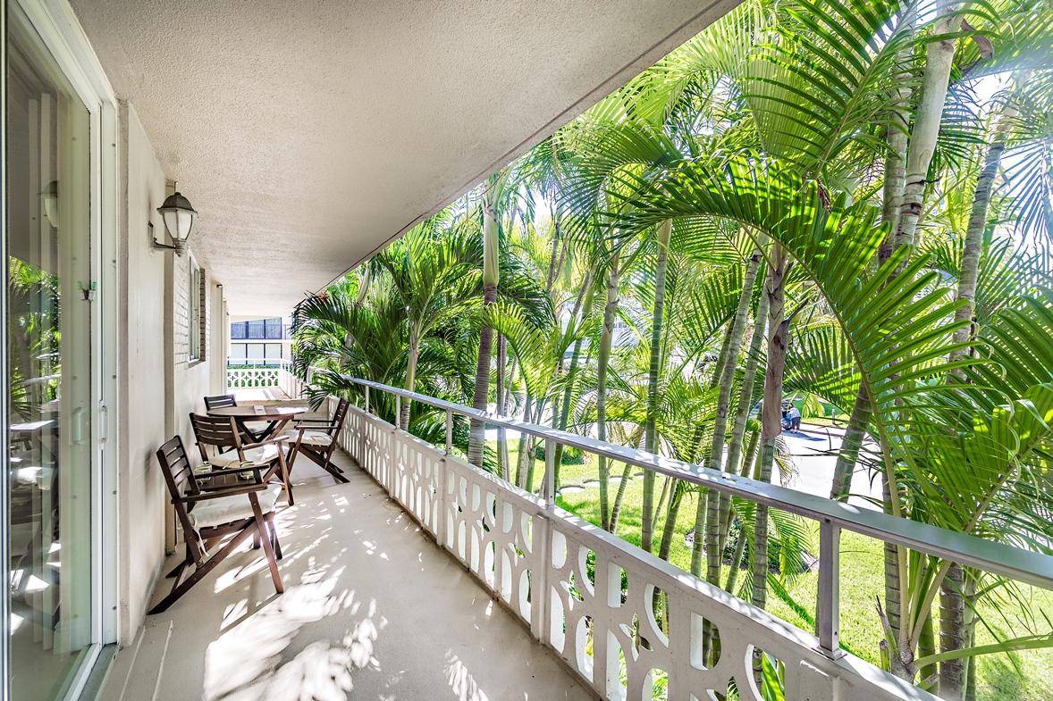 139 Sunrise AVE 202, Palm Beach, FL 33480