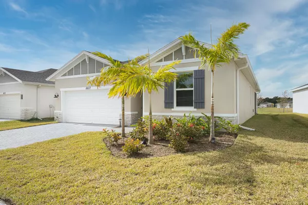 Port Saint Lucie, FL 34986,8607 Dahlia CIR