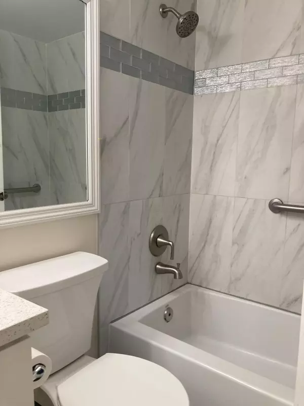 Boca Raton, FL 33434,17 Suffolk A