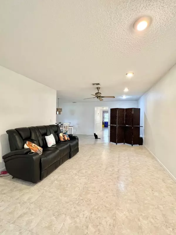 Delray Beach, FL 33484,5180 Nesting WAY C