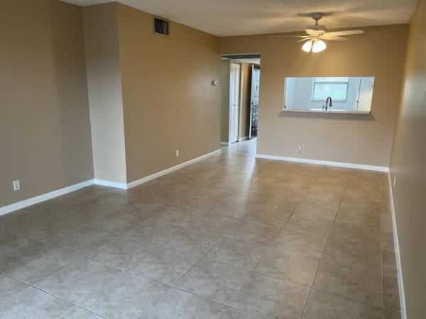 Lake Worth, FL 33467,7101 Golf Colony 204 CT 204