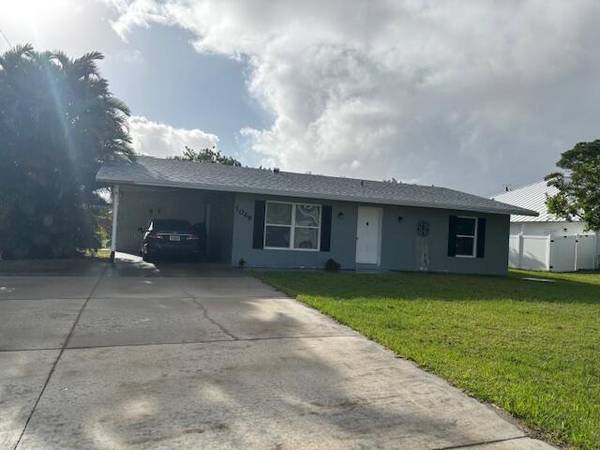 1068 SE SE Floresta DR, Port Saint Lucie, FL 34983