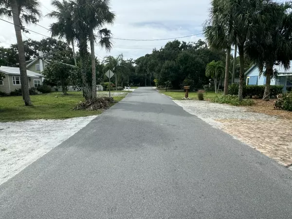 Stuart, FL 34994,Lot 15 SW Halpatiokee ST