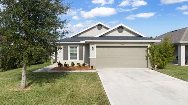 5545 NW Pine Trail CIR, Port Saint Lucie, FL 34983