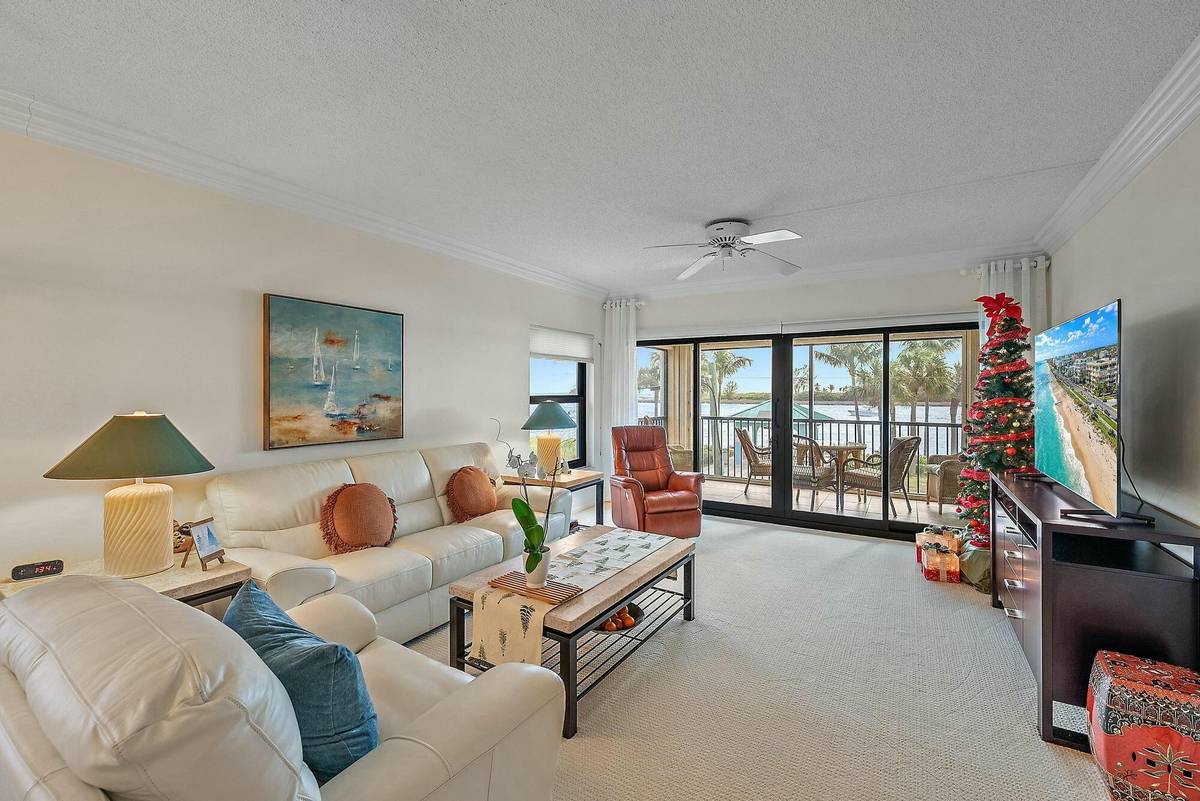 Palm Beach Shores, FL 33404,300 Inlet WAY 7