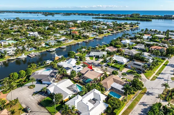 Lake Worth Beach, FL 33460,2607 Emory LN