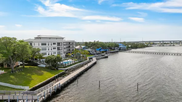 Stuart, FL 34994,41 SW Seminole ST 310