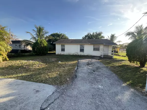 162 Booker PL, Pahokee, FL 33476