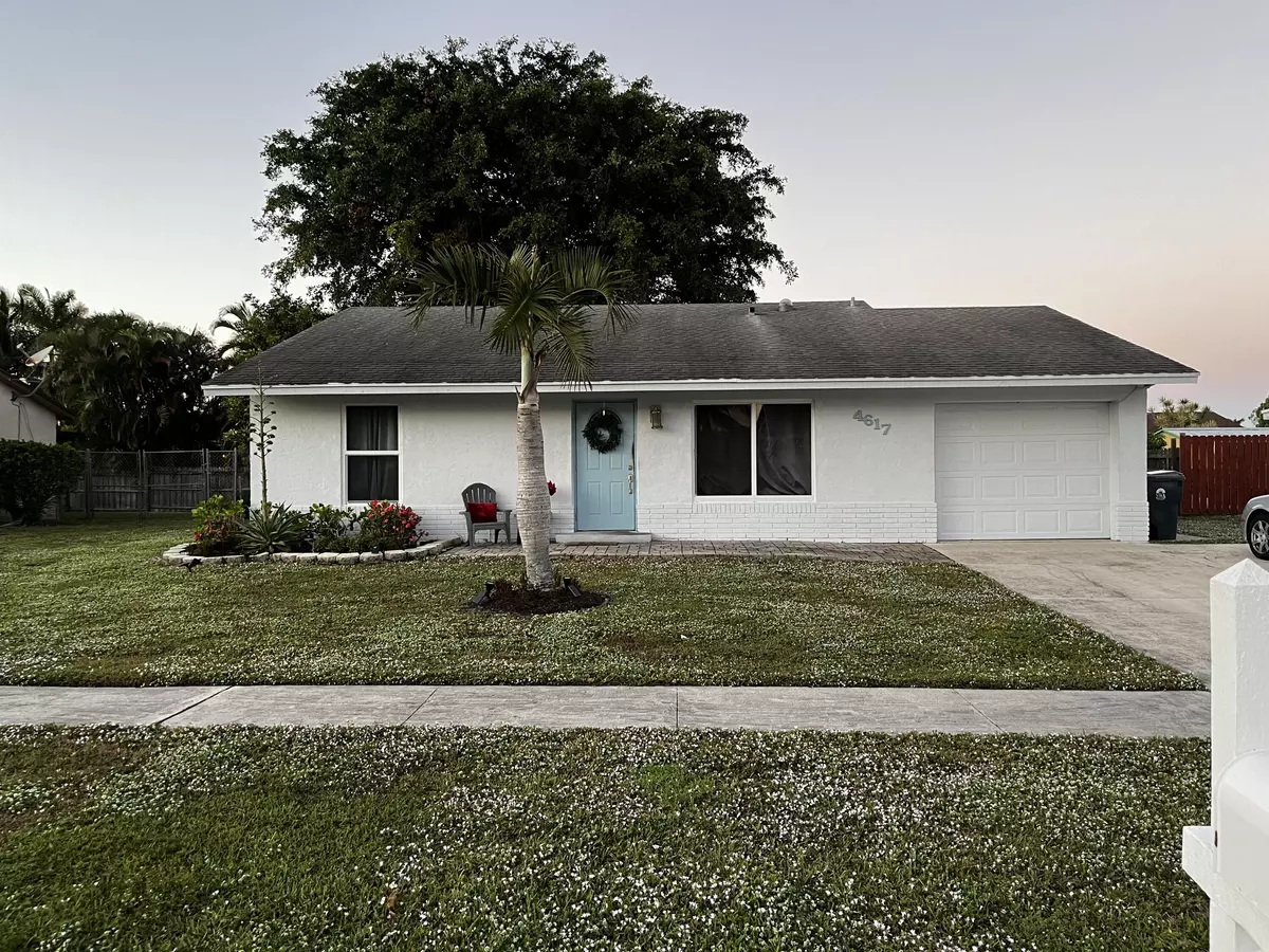 Lake Worth, FL 33463,4617 Vespasian CT