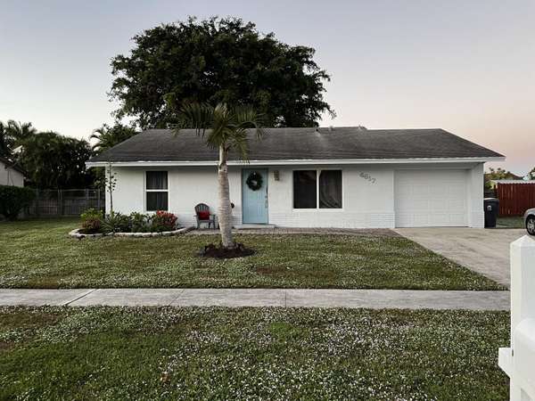 4617 Vespasian CT, Lake Worth, FL 33463