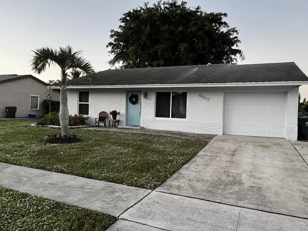 Lake Worth, FL 33463,4617 Vespasian CT