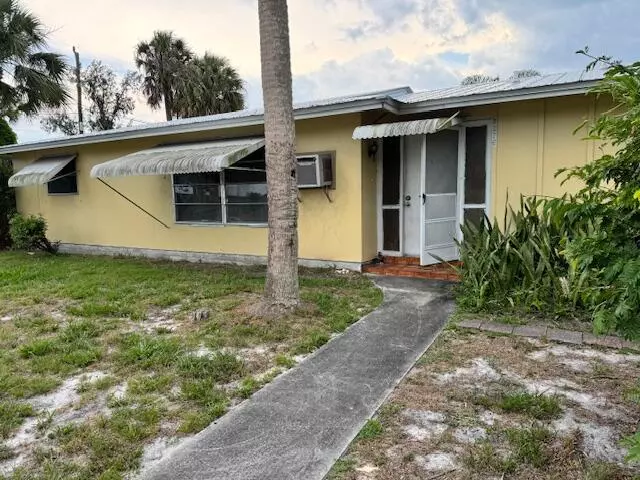 3376 SE Evergreen AVE, Stuart, FL 34997