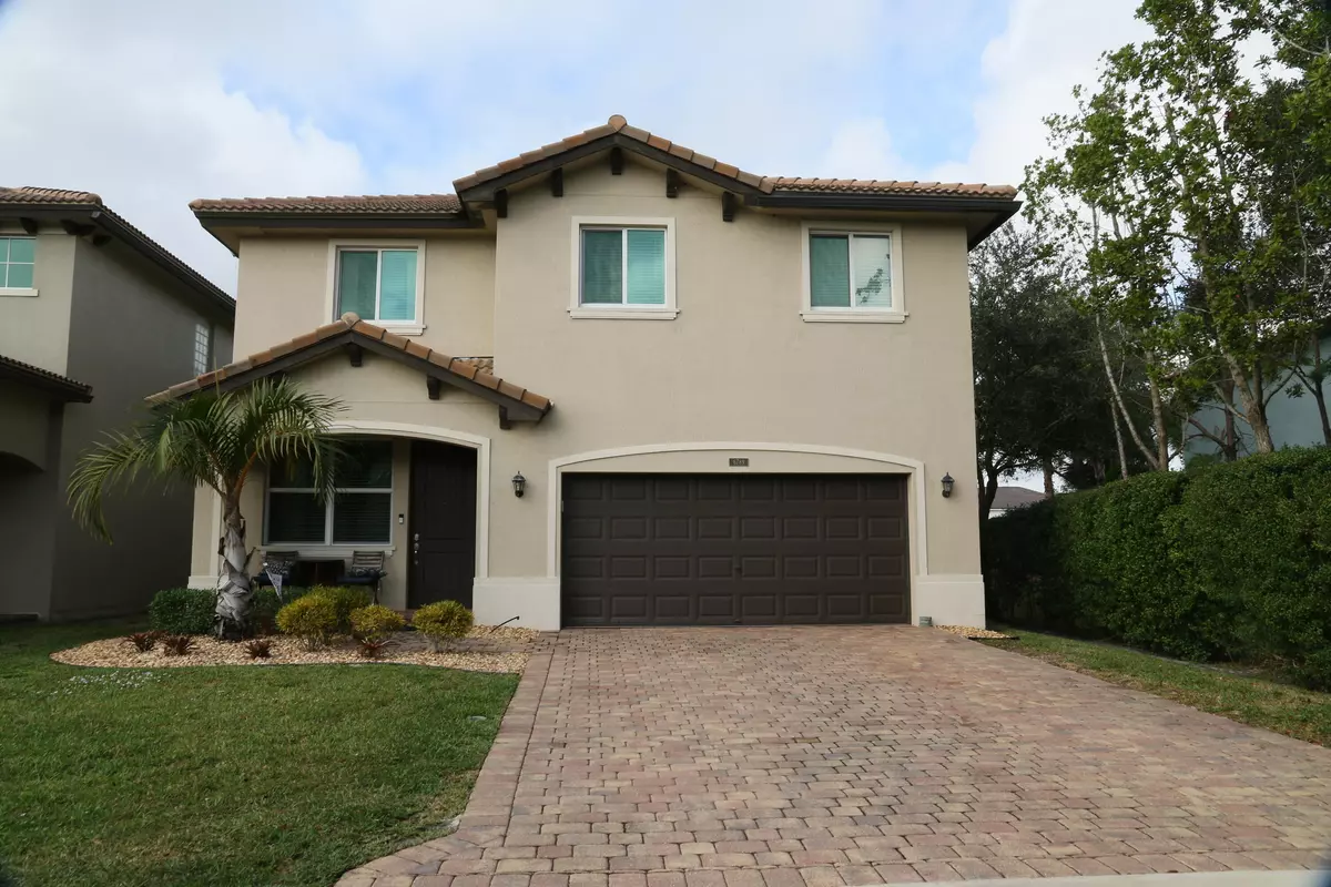 Lake Worth, FL 33463,6789 Langdon WAY