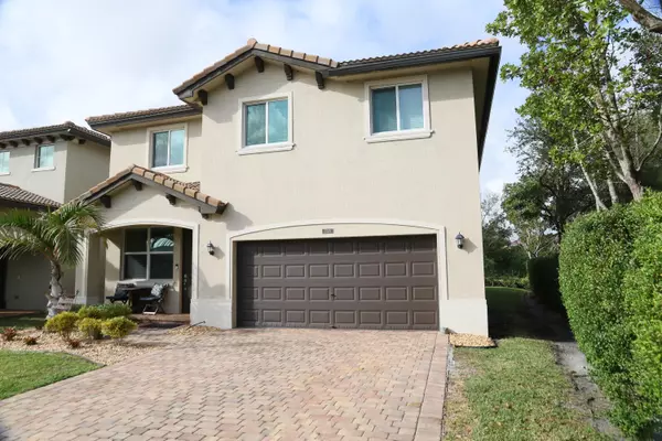 Lake Worth, FL 33463,6789 Langdon WAY