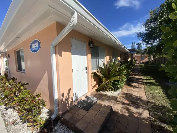 914 N J ST 1, Lake Worth Beach, FL 33460