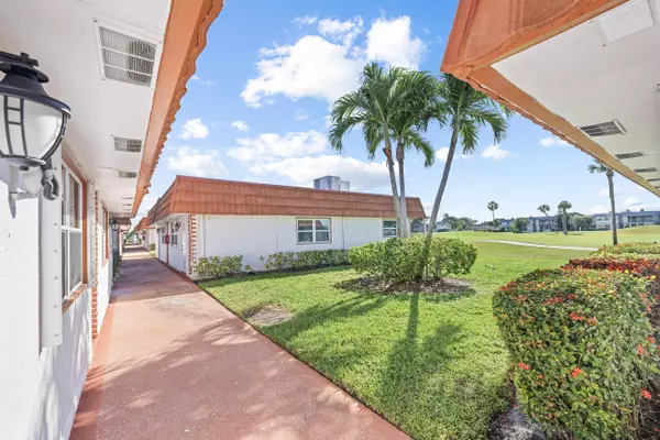 Delray Beach, FL 33446,156 Waterford G