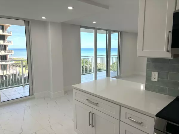 Juno Beach, FL 33408,500 Ocean DR E-4a