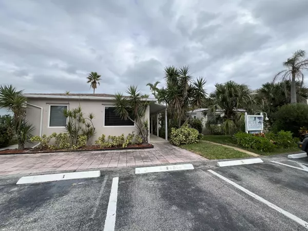 Palm Beach Shores, FL 33404,113 Edwards LN 1