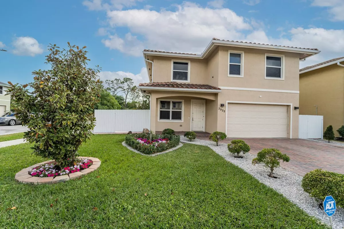 Greenacres, FL 33467,3922 New Valencia