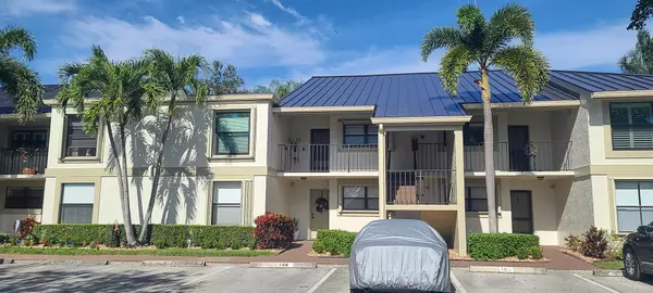 Palm Beach Gardens, FL 33418,6944 Briarlake CIR 205