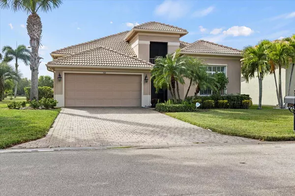 368 NW Stratford LN, Port Saint Lucie, FL 34983