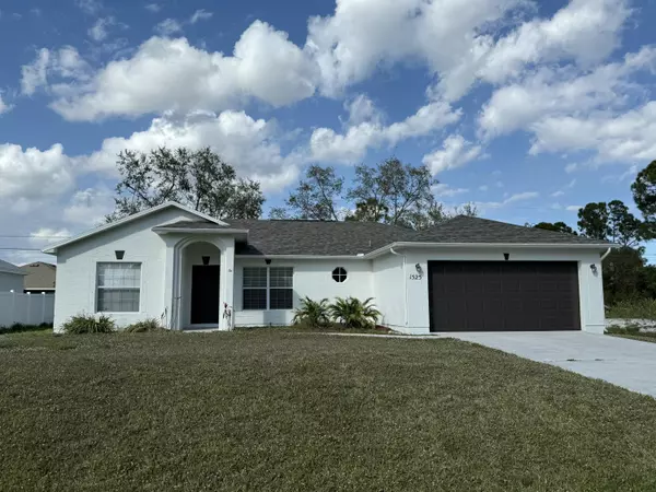 1525 SW Kamchatka AVE, Port Saint Lucie, FL 34953