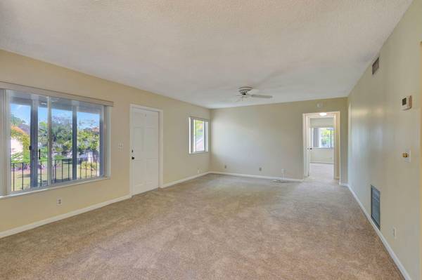 Greenacres, FL 33463,3561 Tall Pine WAY C2