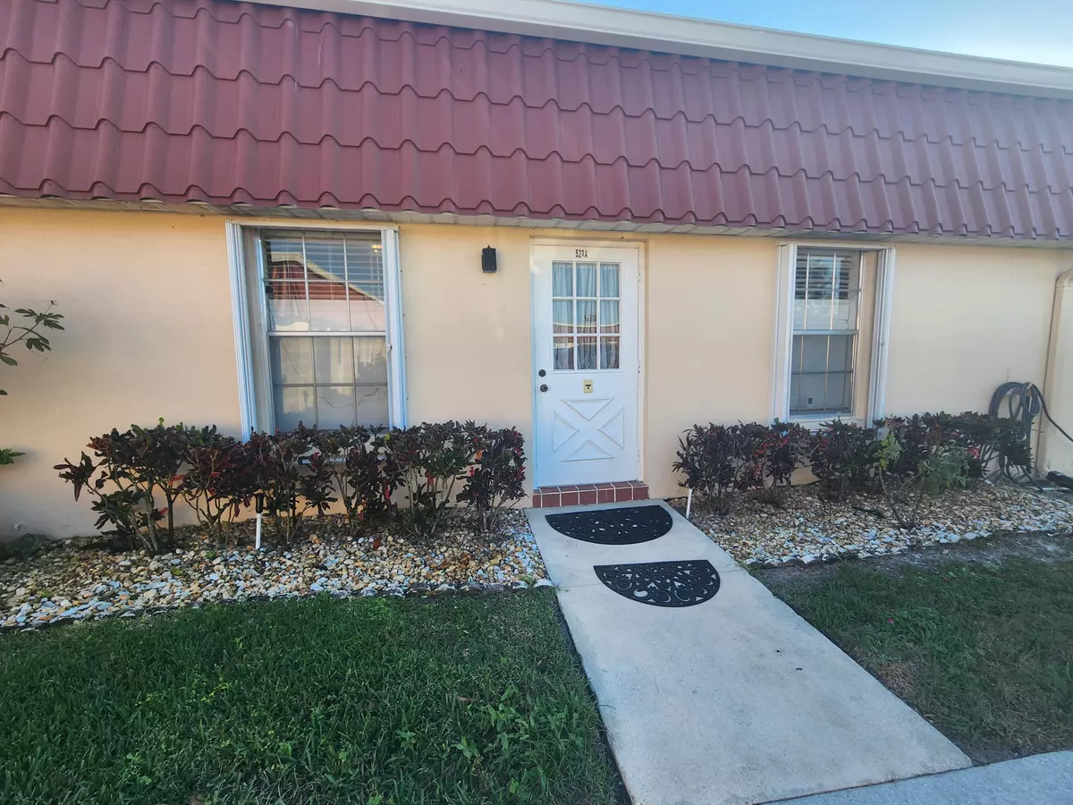 Lake Worth, FL 33467,522 Franconia CIR A