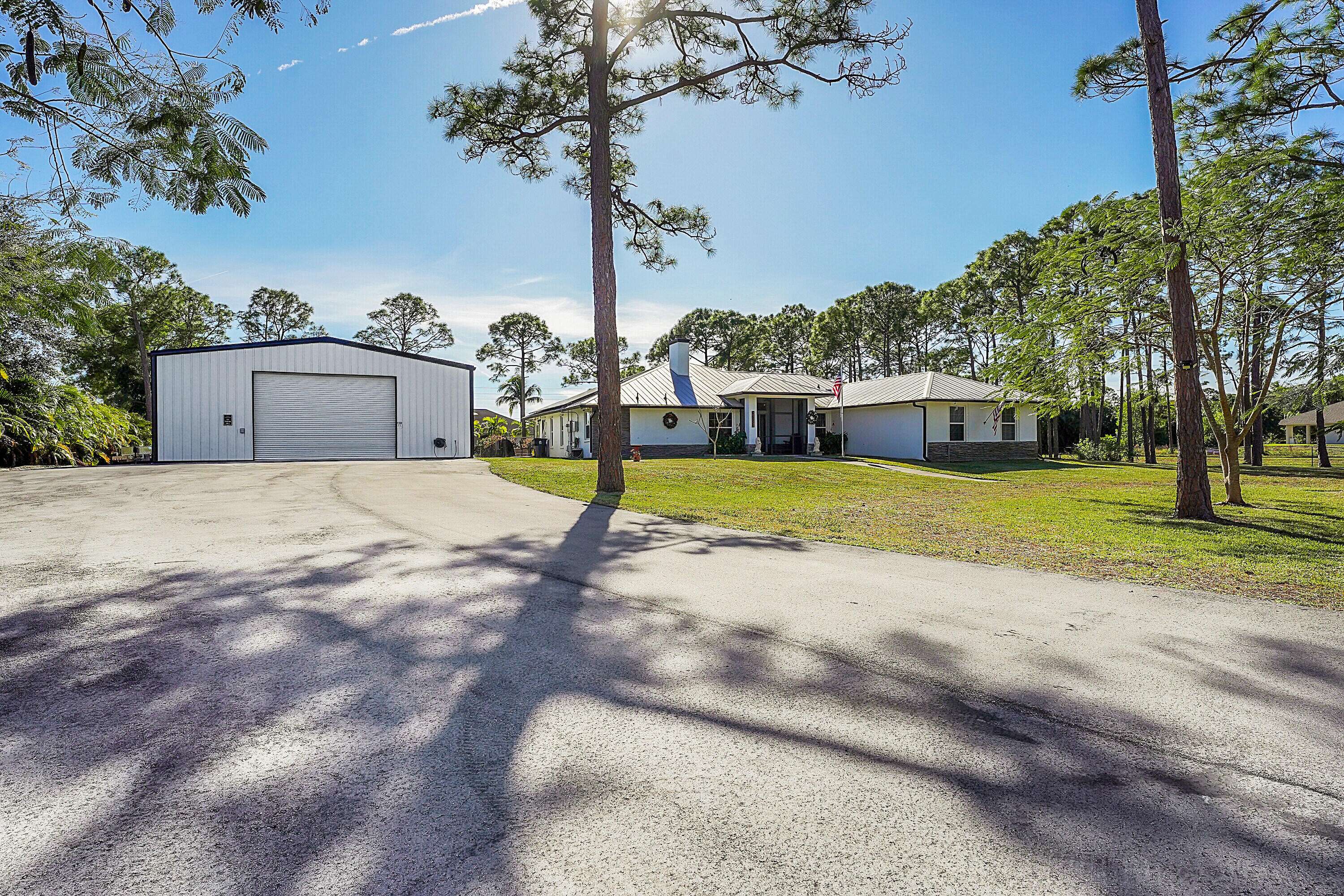Loxahatchee, FL 33470,18710 N 90th ST