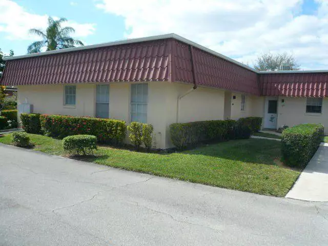 845 Salem LN, Lake Worth, FL 33467