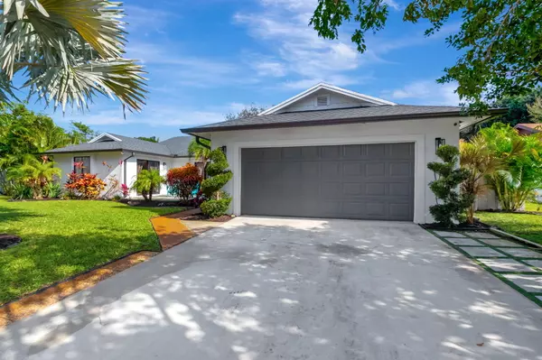 Boca Raton, FL 33487,17556 Birchwood DR