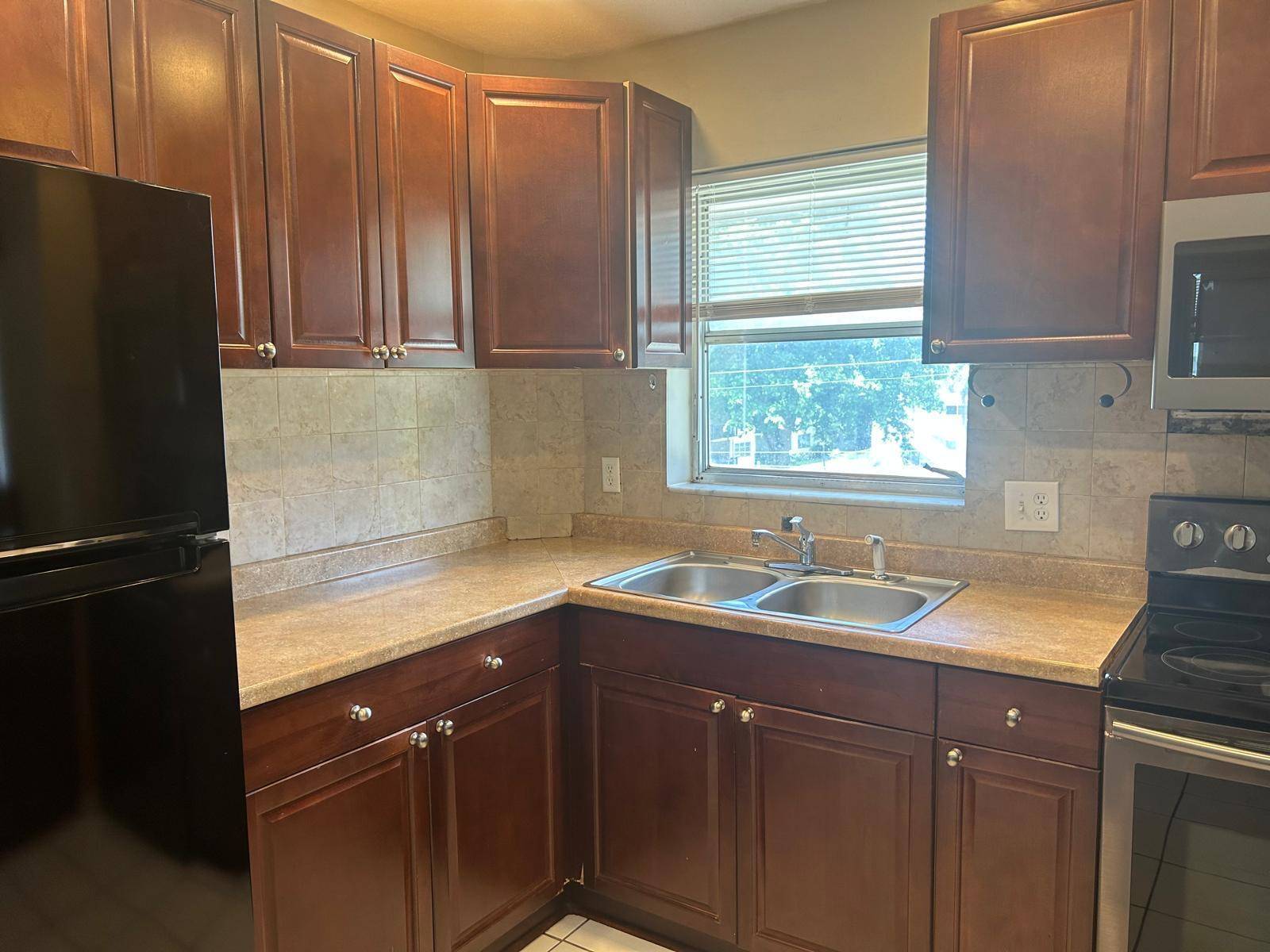 Deerfield Beach, FL 33064,3930 Crystal Lake DR 316
