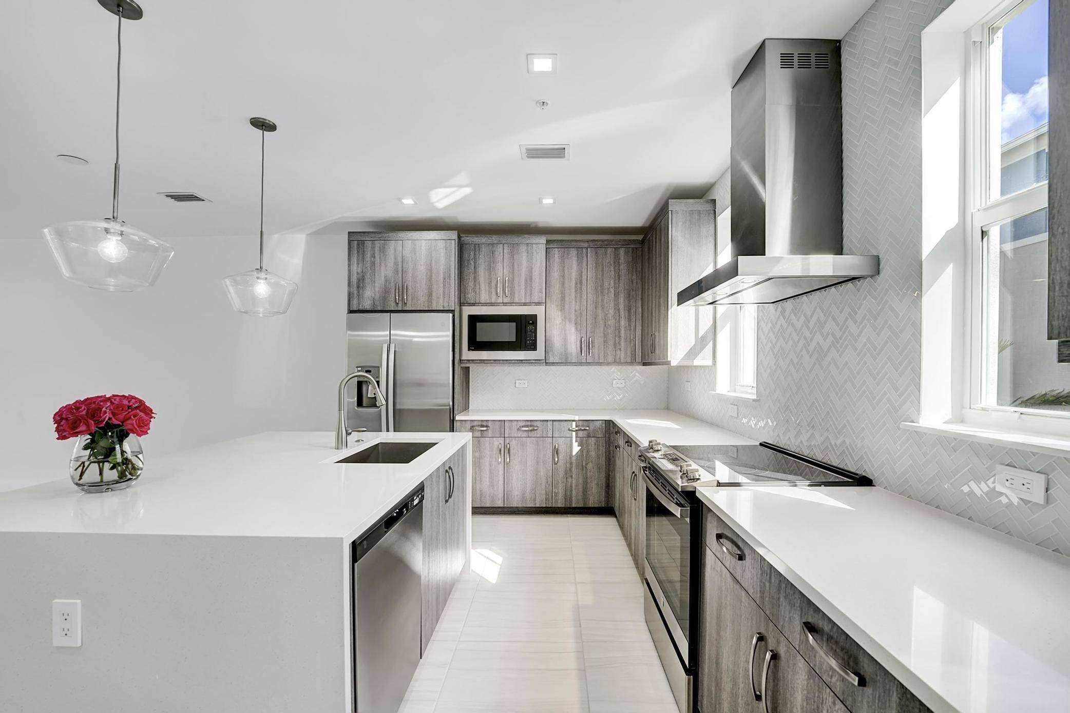 51 NW 4th AVE, Delray Beach, FL 33444