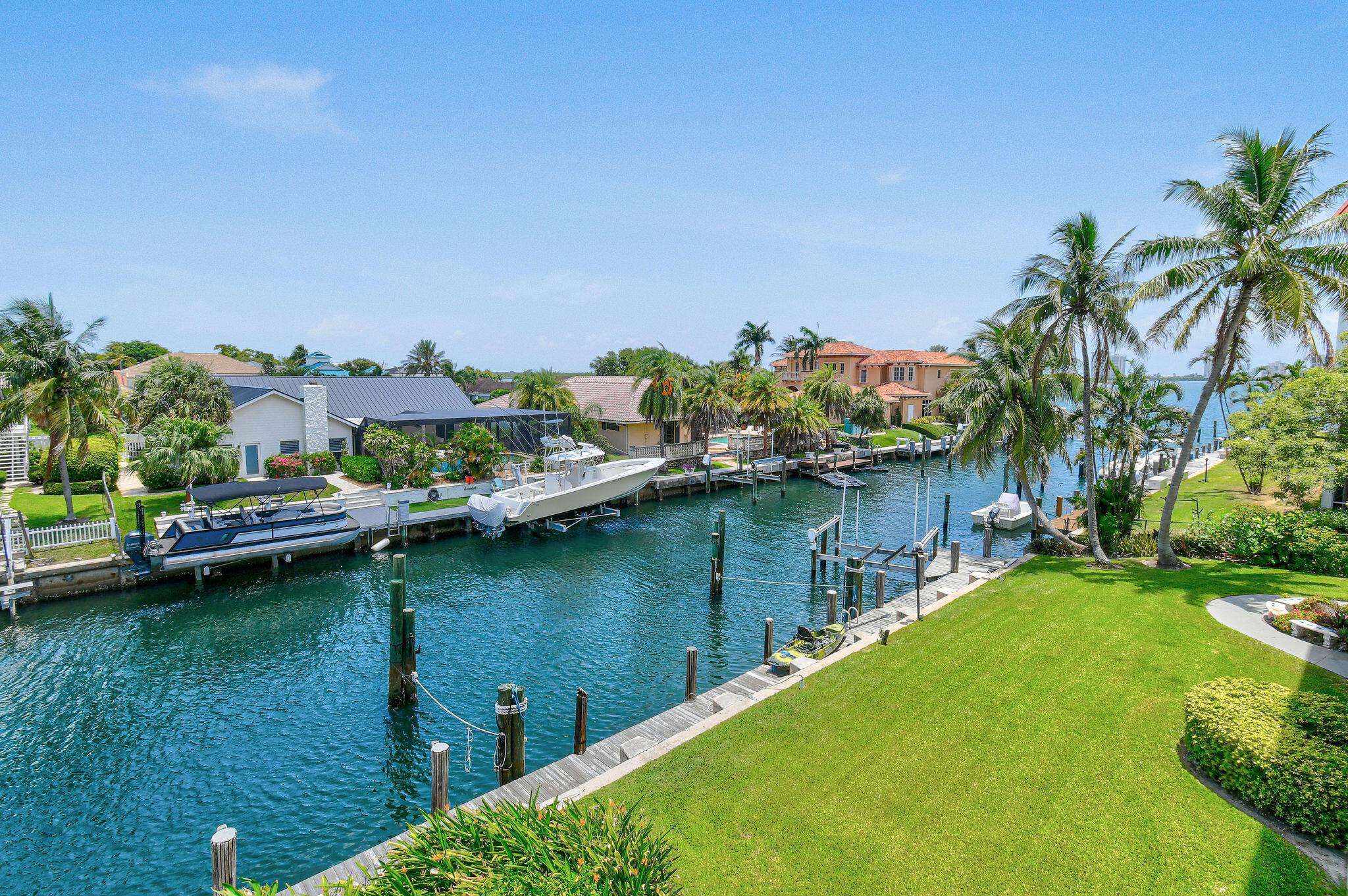 North Palm Beach, FL 33408,109 Paradise Harbour BLVD 309