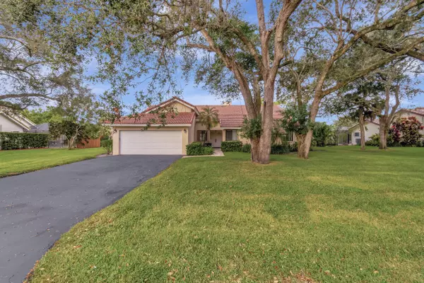 2004 SW 35th AVE, Delray Beach, FL 33445