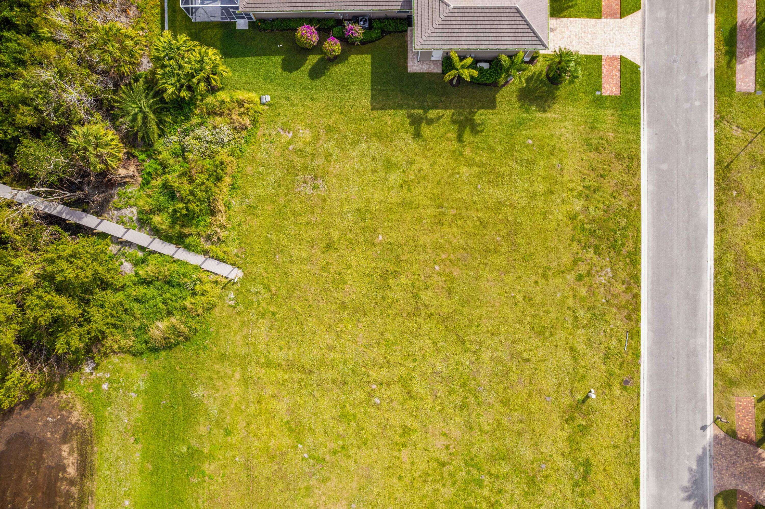 Port Saint Lucie, FL 34952,206 SE Fiore Bello