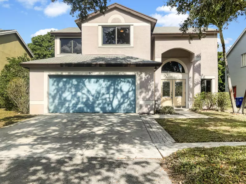 8761 SW 10th ST, Pembroke Pines, FL 33025