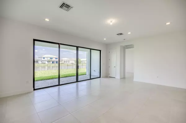 Palm Beach Gardens, FL 33412,10037 Heron Flock DR