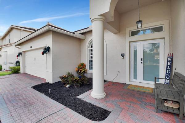 West Palm Beach, FL 33411,9436 Granite Ridge LN