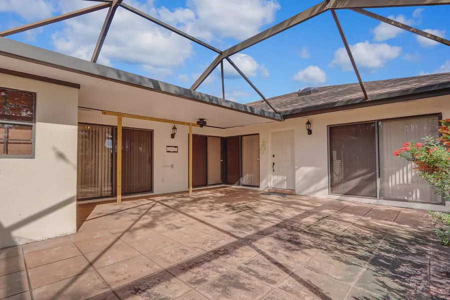 6292 SE Monticello TER, Hobe Sound, FL 33455