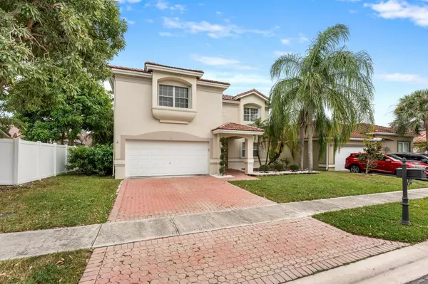 15 Gables BLVD, Weston, FL 33326