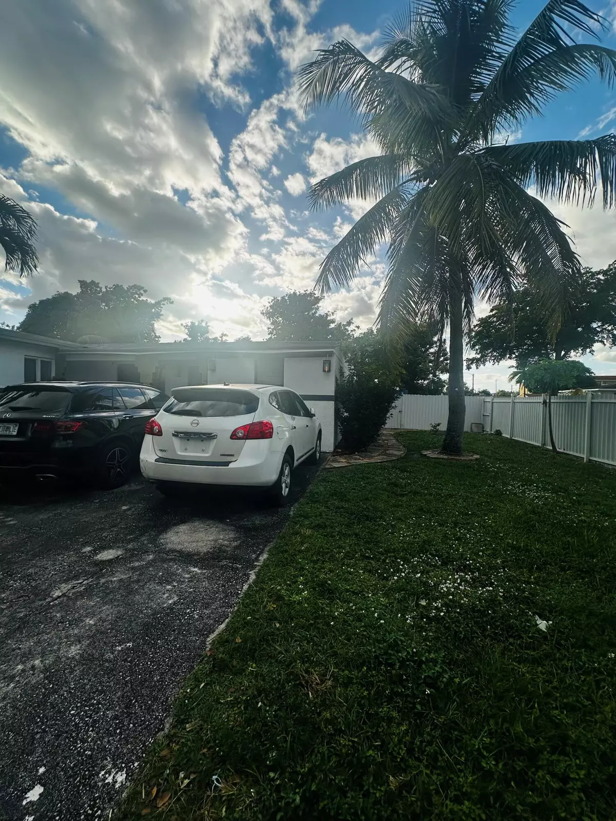 Miami, FL 33169,18140 NW 5th CT