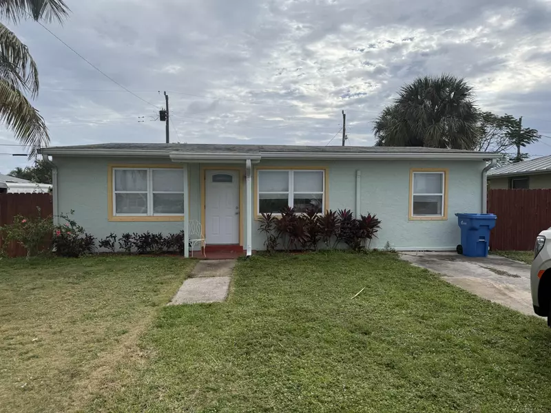 426 N 8th ST, Lantana, FL 33462